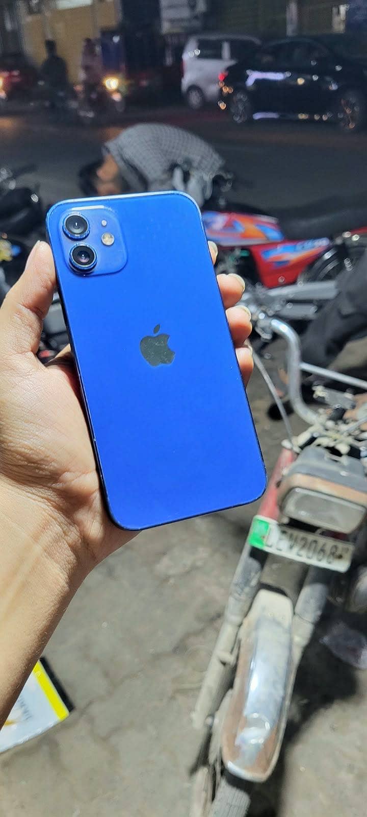 Apple iPhone 12 0