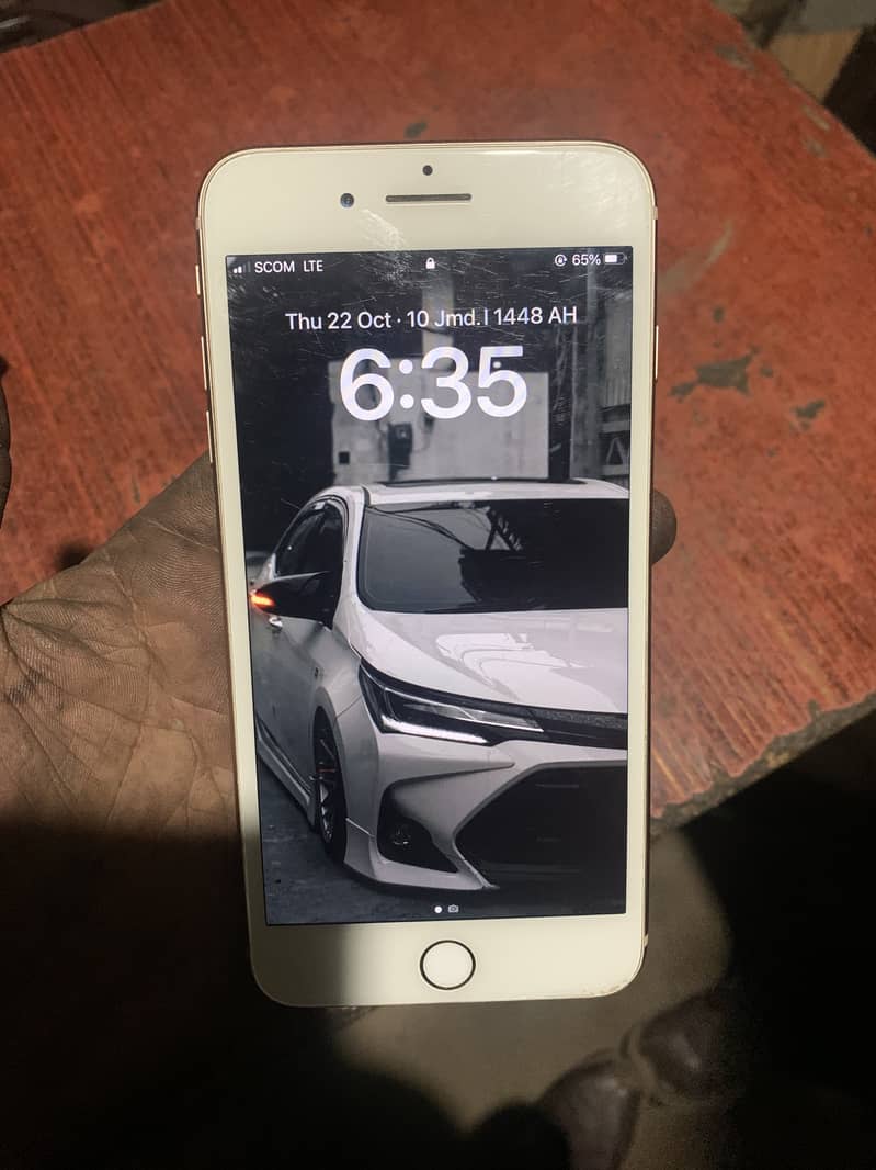 Apple iPhone 8 Plus 2