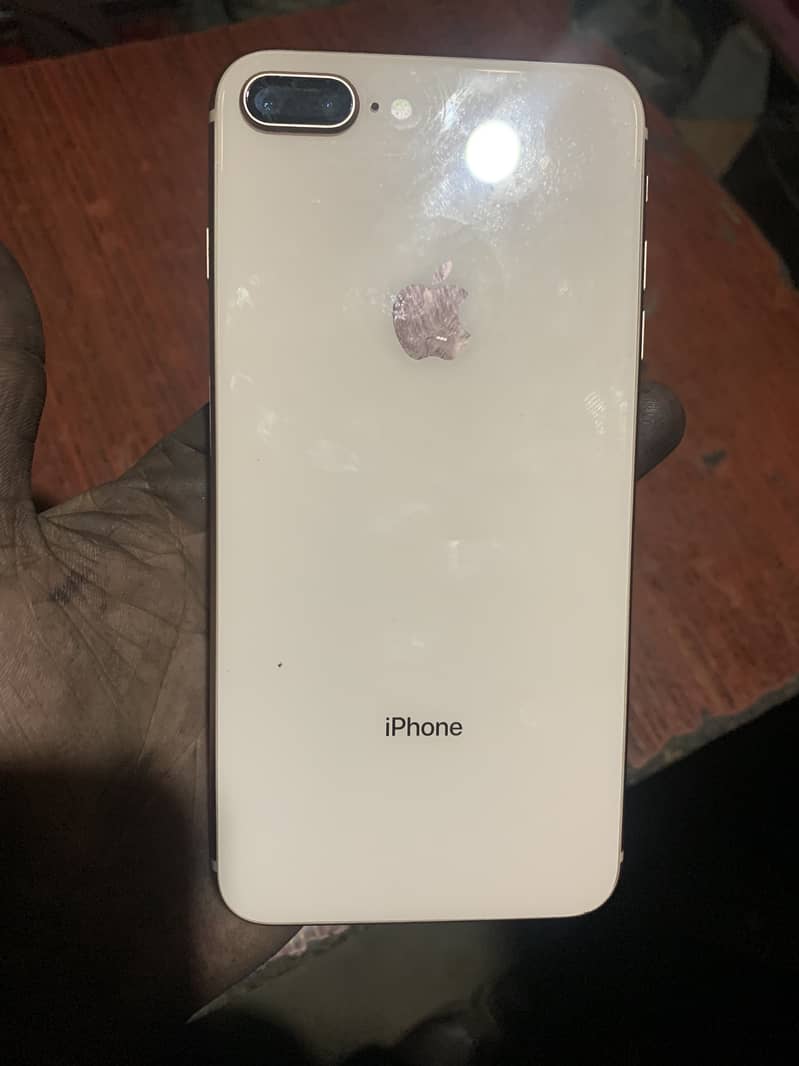Apple iPhone 8 Plus 5
