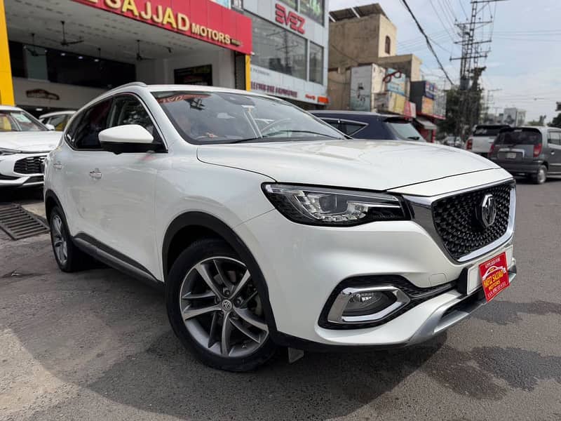 MG HS 2021 1