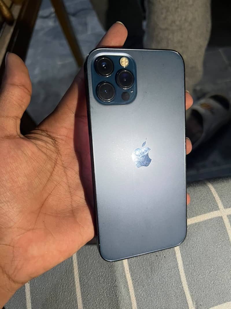 Apple iPhone 12 Pro 1