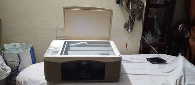 HP Deskjet F370 all in one printer just like new