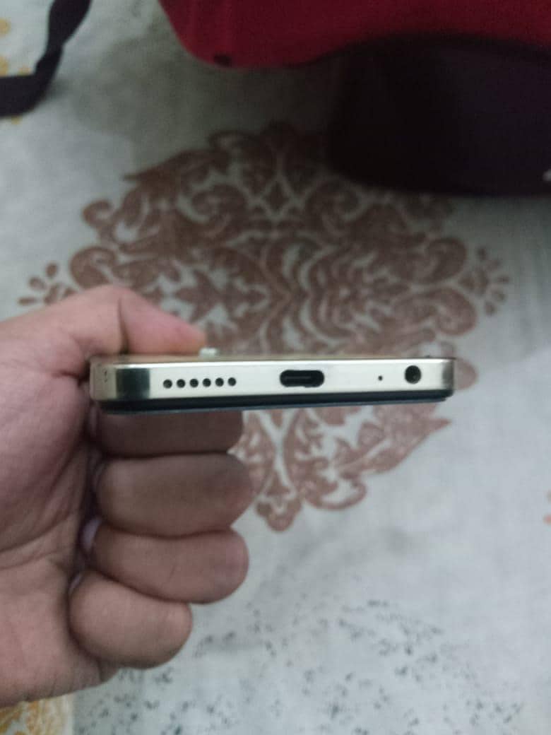 Tecno Spark 20C 5