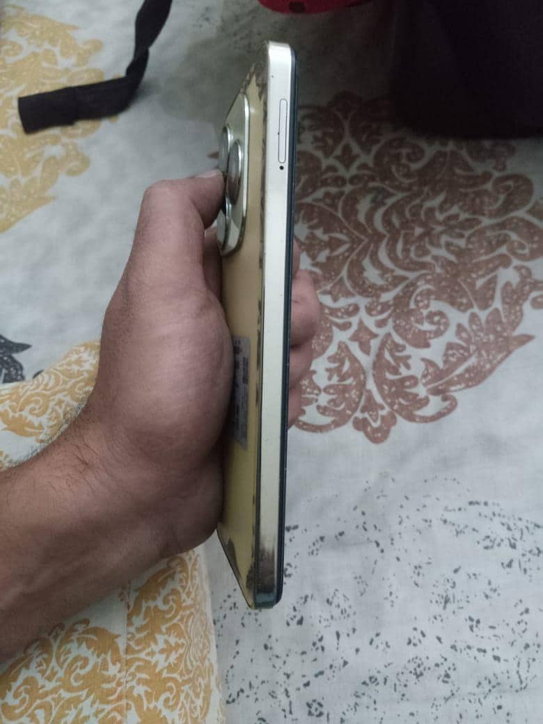 Tecno Spark 20C 7