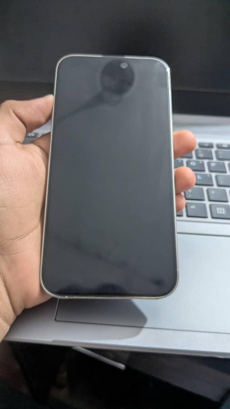 Apple iPhone 14 Pro Max 0