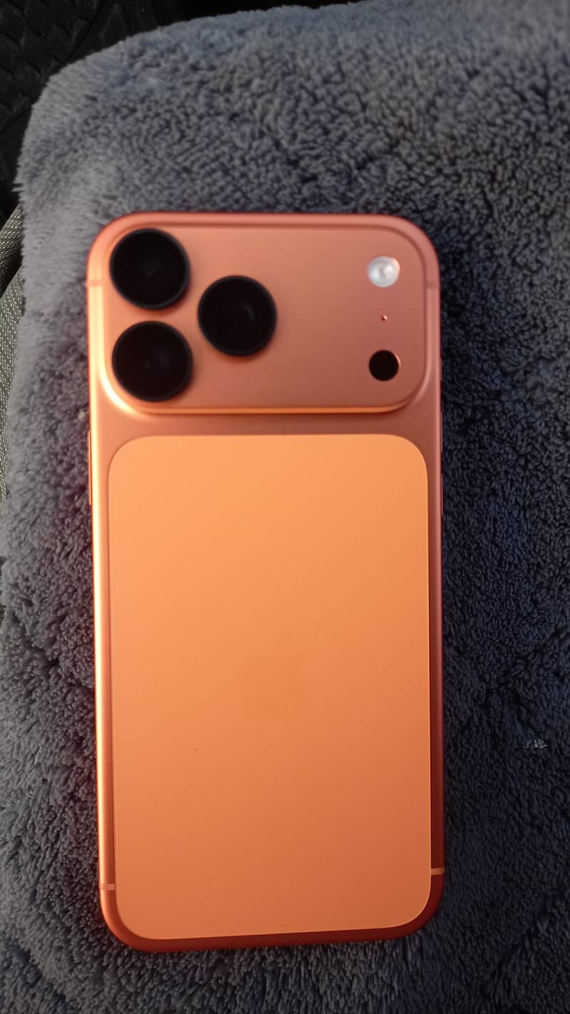 Apple iPhone 17 Pro Max 0