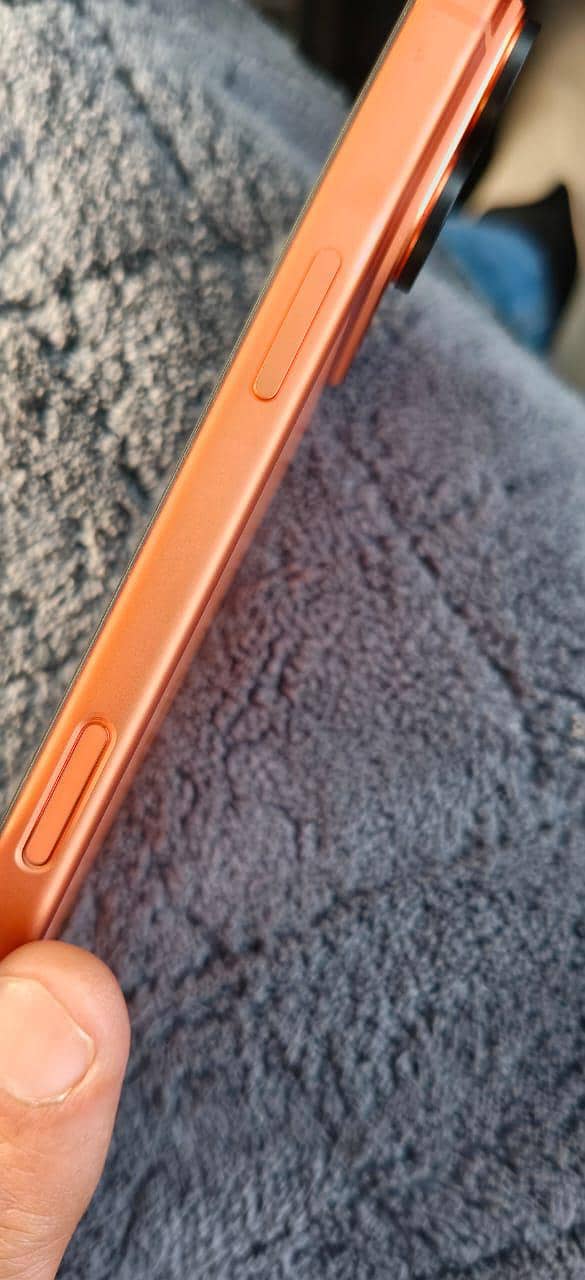 Apple iPhone 17 Pro Max 3