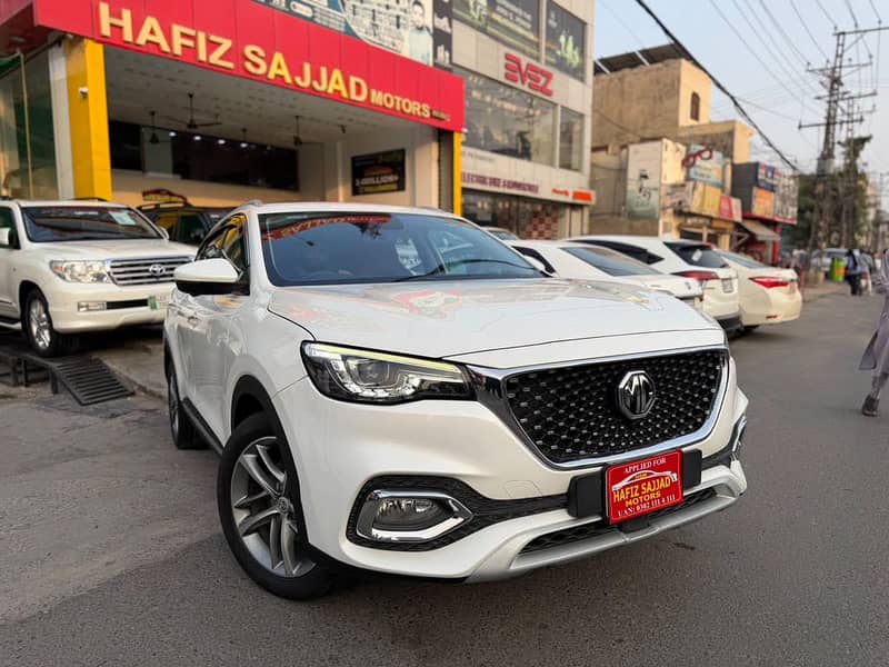 MG HS 2021 1