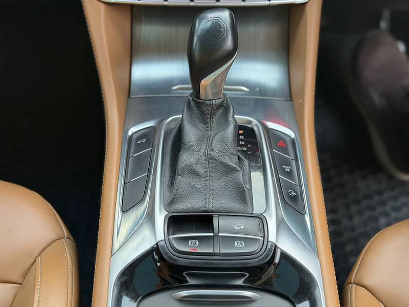MG HS 2021 12