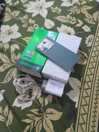 Infinix Note 40 Pro. . (03214491899)