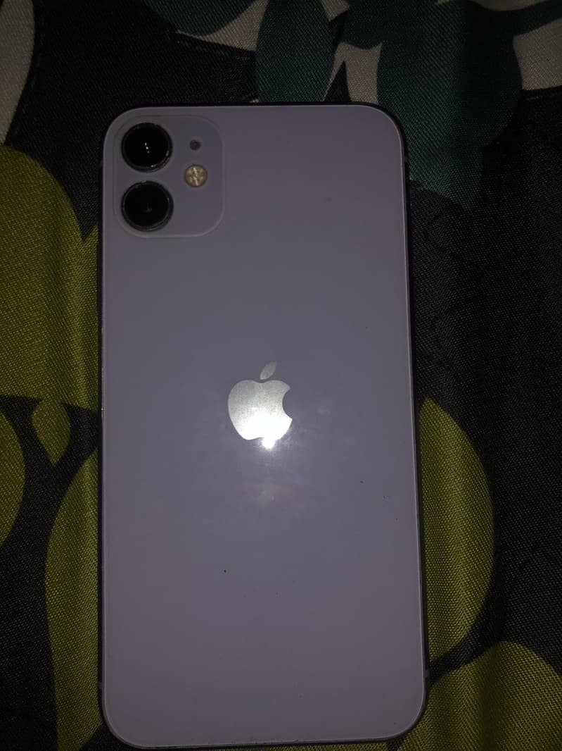 Apple iPhone 11 4