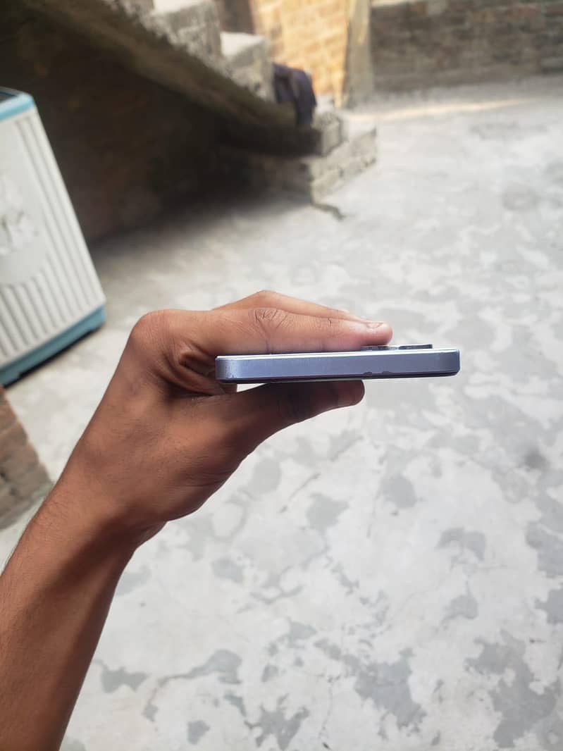 Realme Note 60 2
