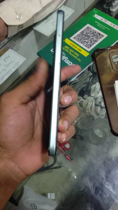 Infinix Hot 50i