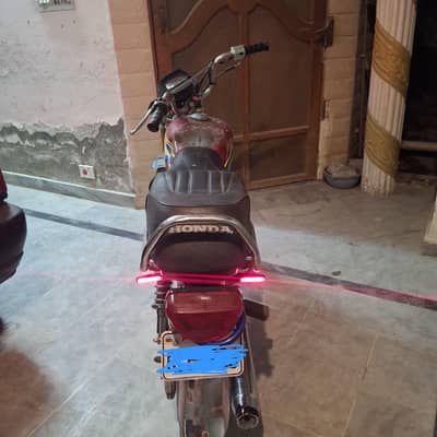HONDA CD70