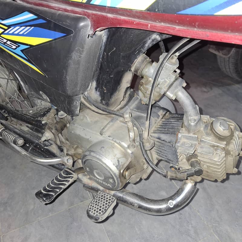 HONDA CD70 3