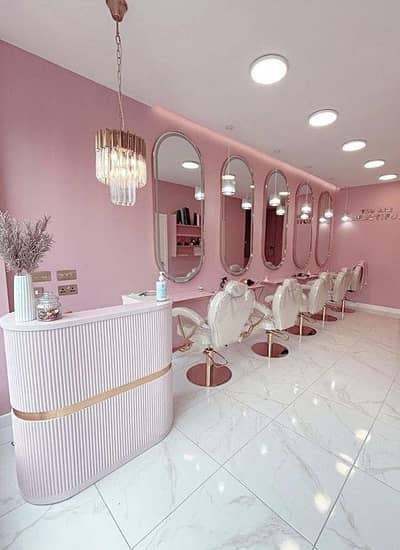 FEMALE SALON STAFF REQUIRED – PWD & DHA-II, ISLAMABAD!