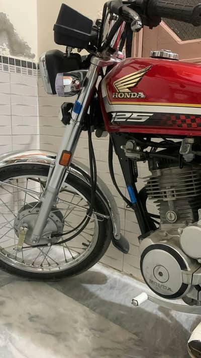 Atls Honda 2025  Chrome self start 3000 km chale ha 03452620317