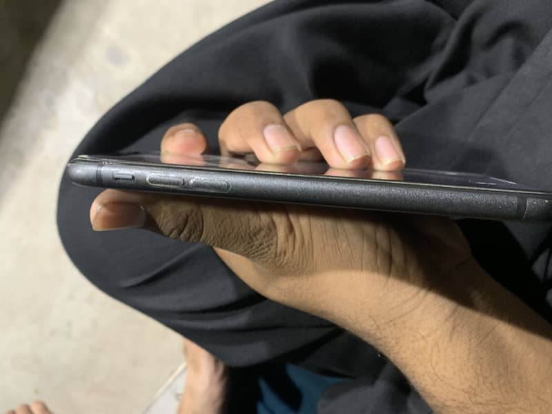 Apple iPhone 11 6