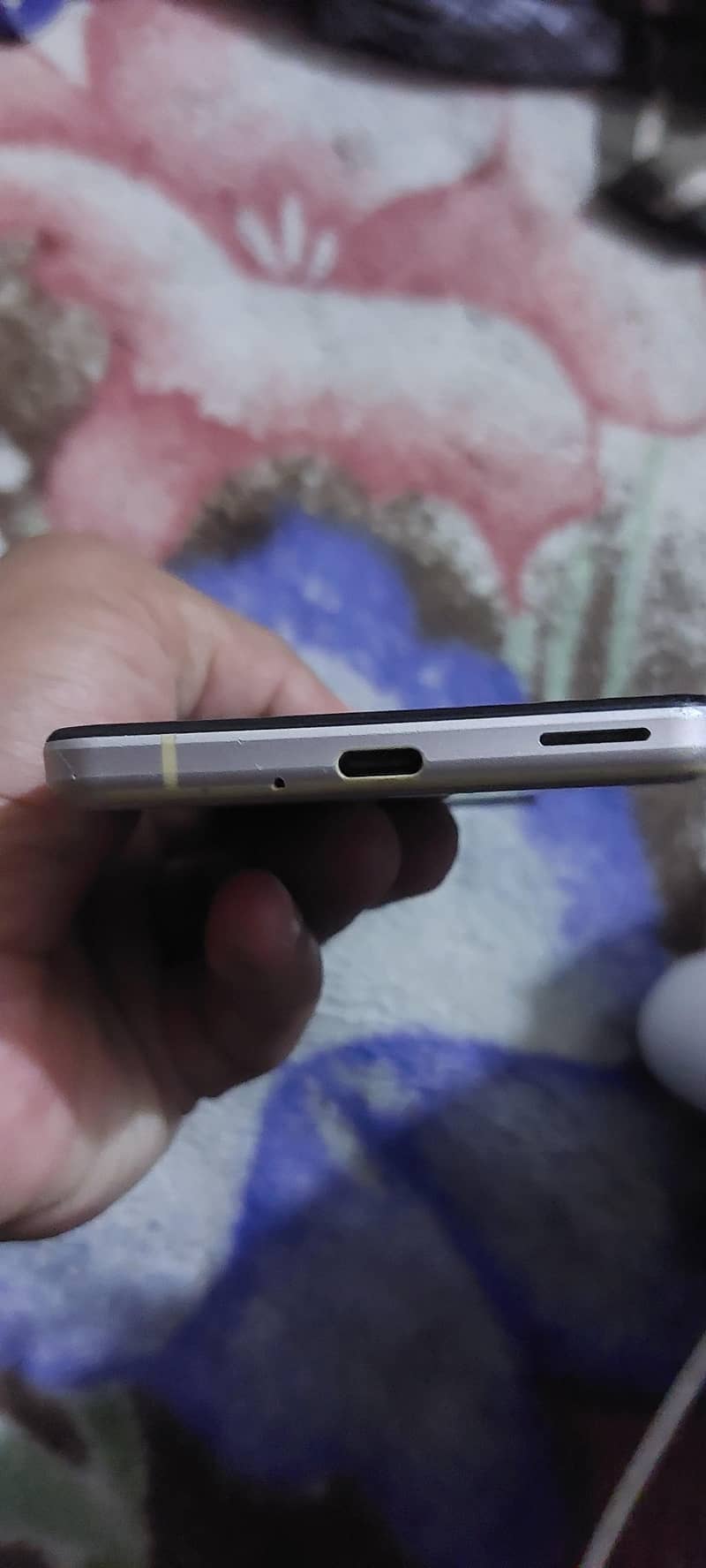 Sharp Aquos Sense 5g 1