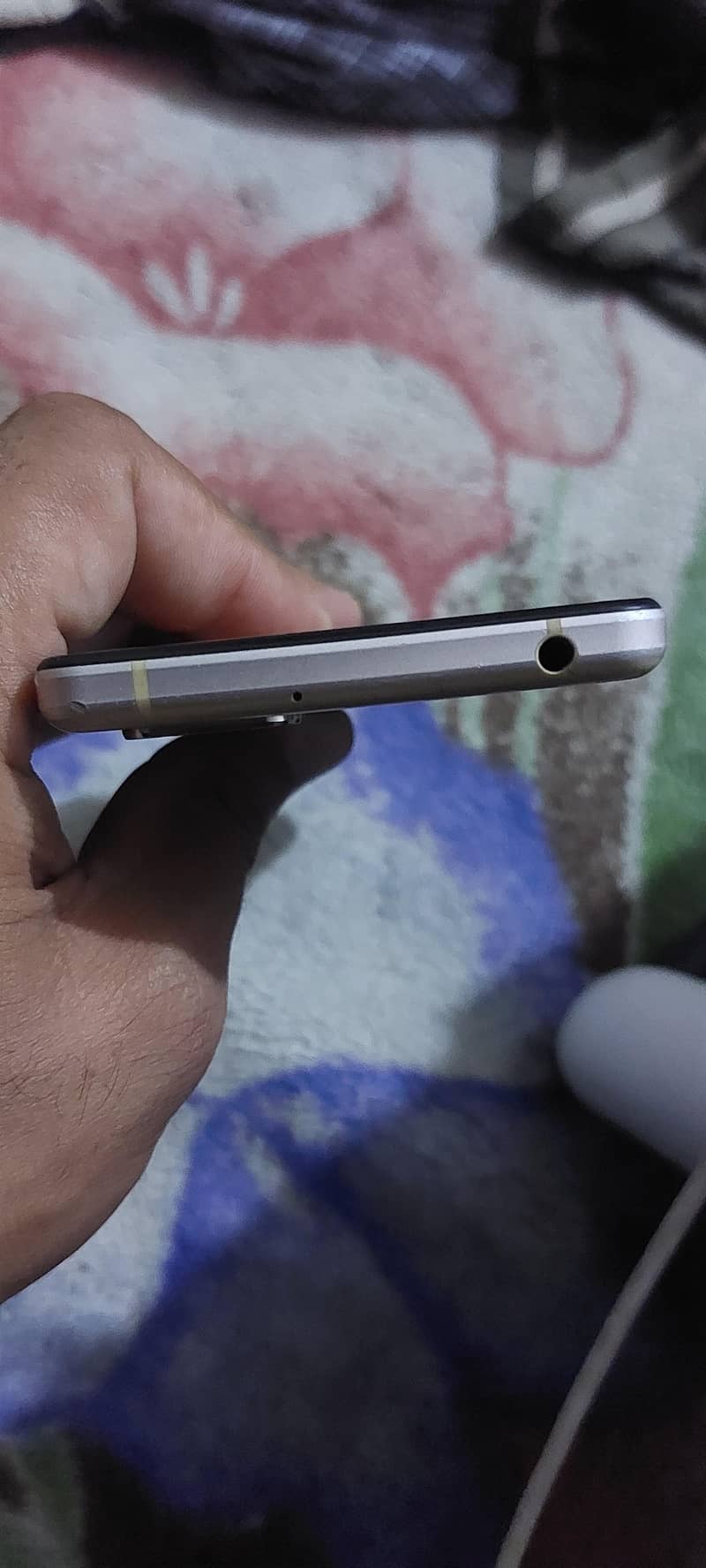 Sharp Aquos Sense 5g 3