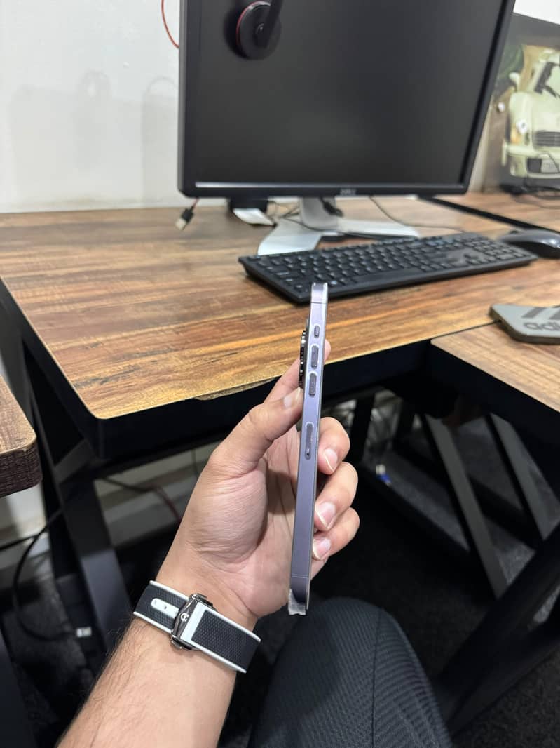 Apple iPhone 14 Pro Max 2