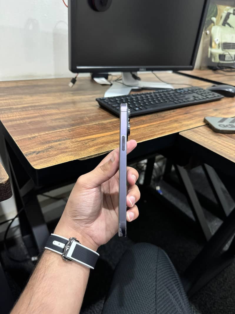 Apple iPhone 14 Pro Max 3