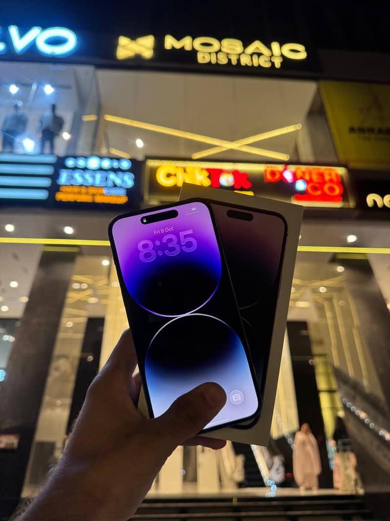 Apple iPhone 14 Pro Max 0