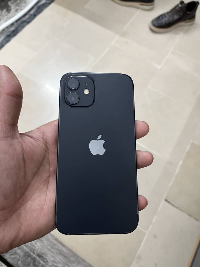 Apple iPhone 12 2