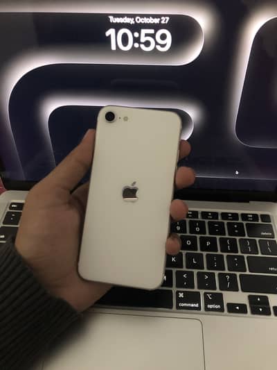 Apple iPhone SE 2020 (PTA Approved - Like New)
