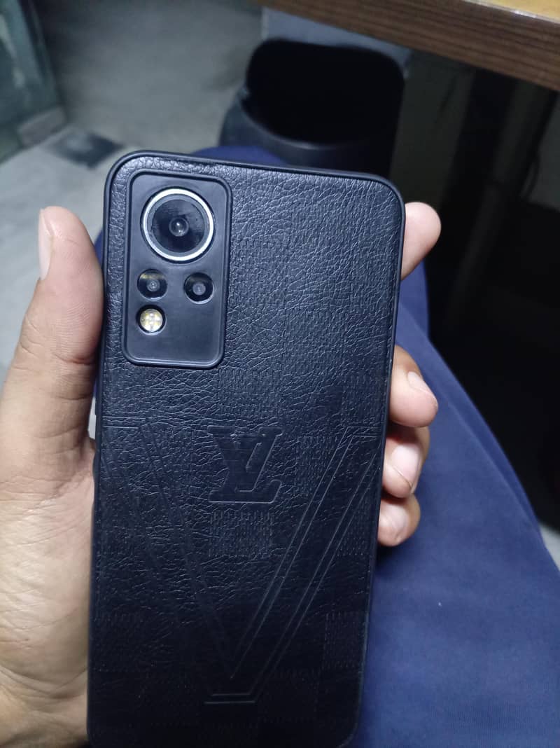 Infinix Note 11 1