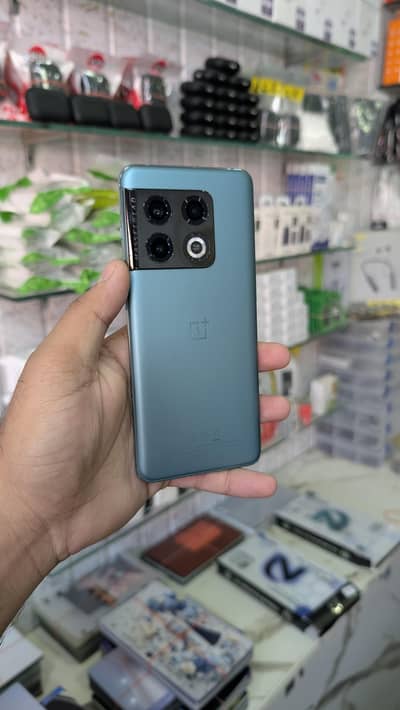 One Plus 10 Pro 5G.     03392200046