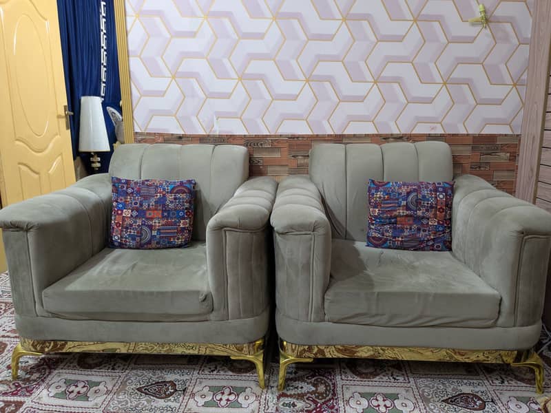 4 seater sofa 1