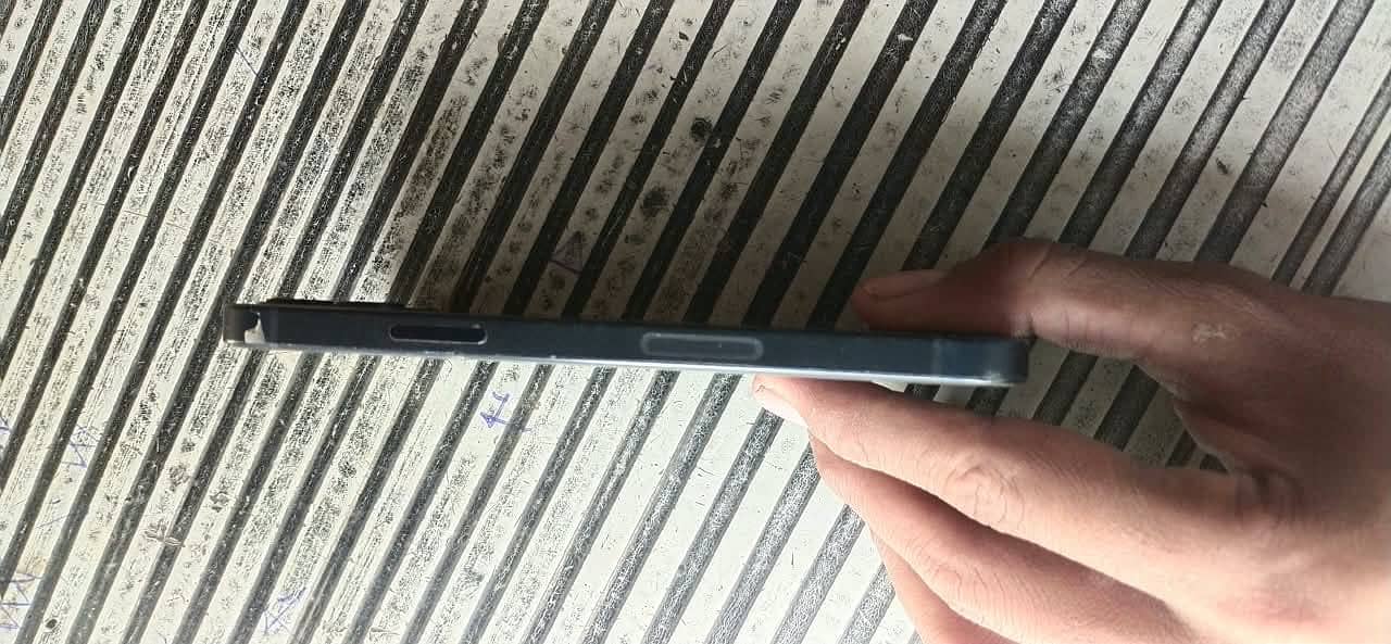 Apple iPhone 12 1