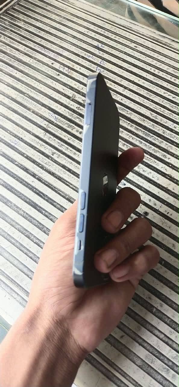Apple iPhone 12 2