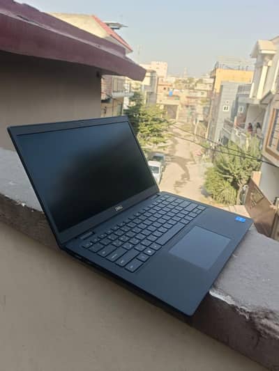 For Sale: Dell Core i5 11th Generation Laptop – Excellent Condition!
