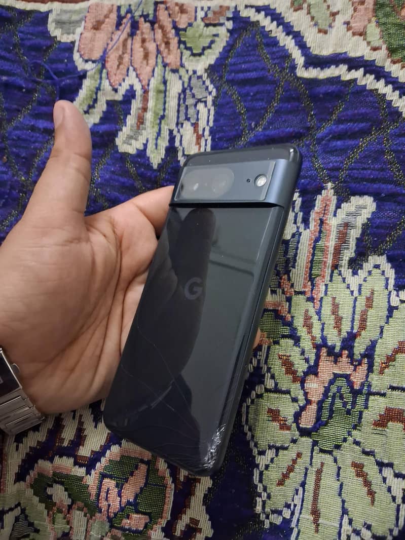 Google Pixel 8 1