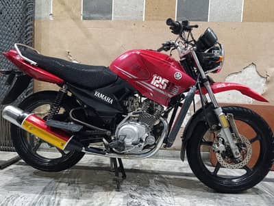Yamaha ybr 2016 model