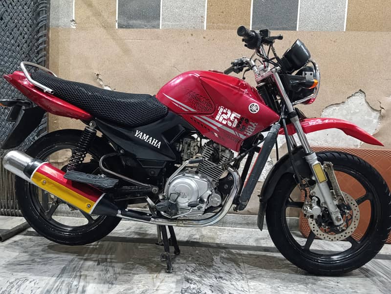Yamaha ybr 2016 model 0