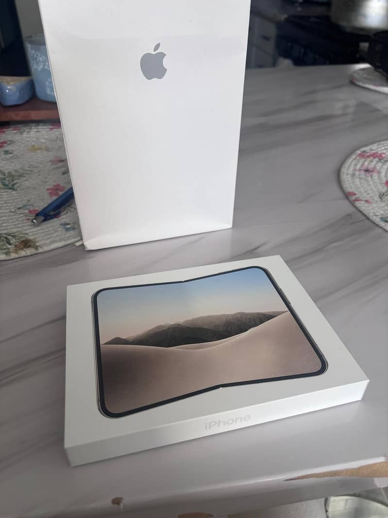 Apple iPhone Duo 1