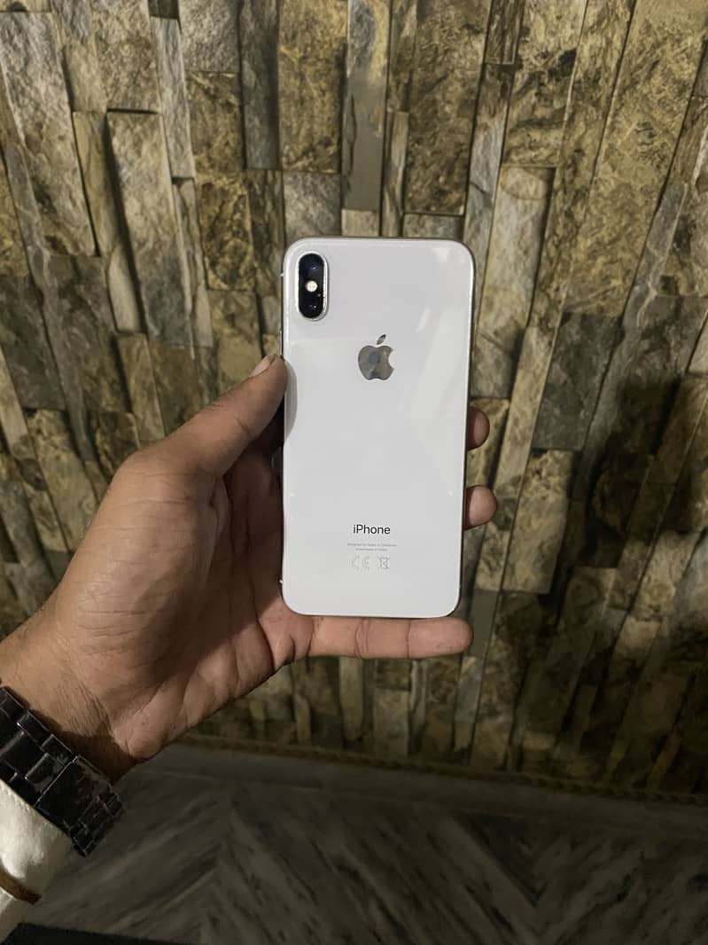 Apple iPhone X 3