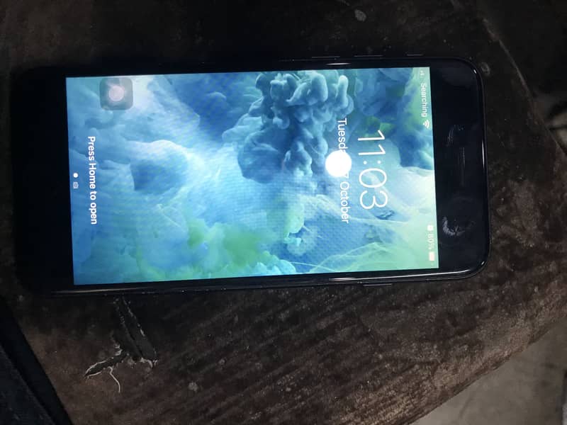 Apple iPhone 7 2