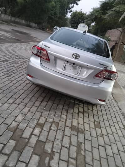 Toyota Corolla GLI 2011