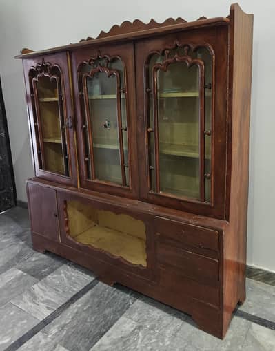 Used Showcase for sale