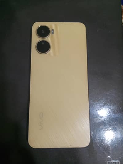 Vivo Y16