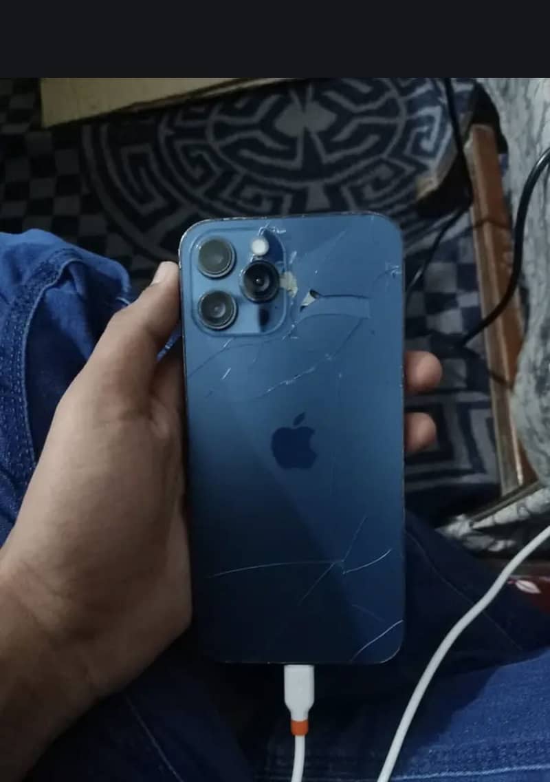 Apple iPhone 12 Pro Max 3