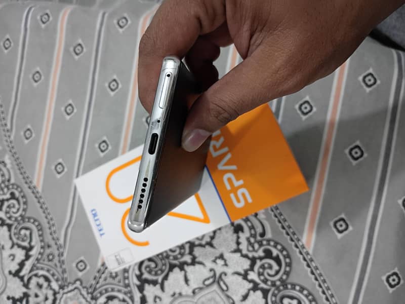 Tecno Spark 20 Pro Plus 5