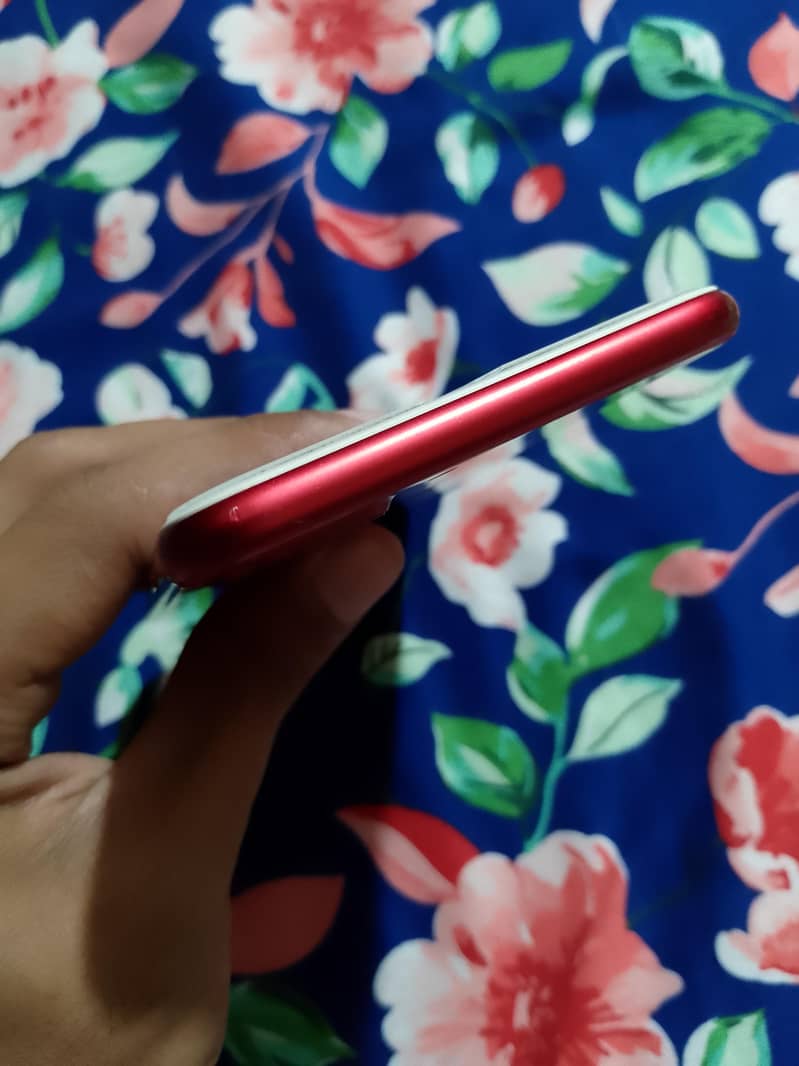 Apple iPhone 7 Plus (128gb) 6