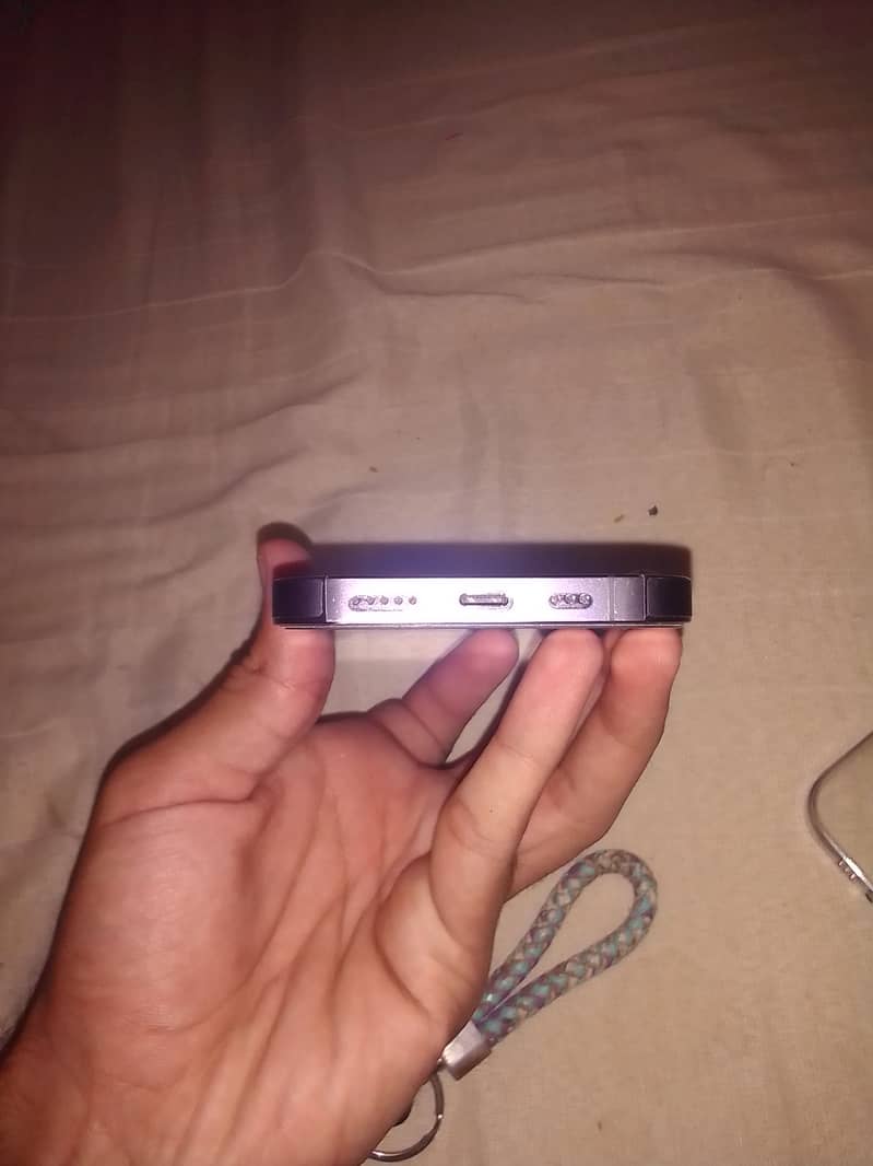 Apple iPhone 14 Pro 3