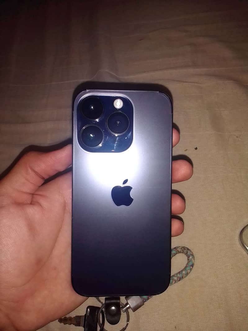 Apple iPhone 14 Pro 4