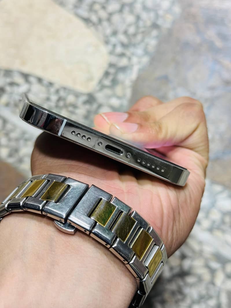 Apple iPhone 12 Pro Max 0